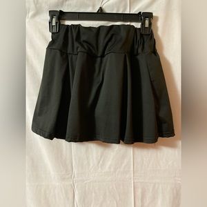 Excellent Condition SHEIN Size S Black Pleaded Skort w/ Elastic Waist